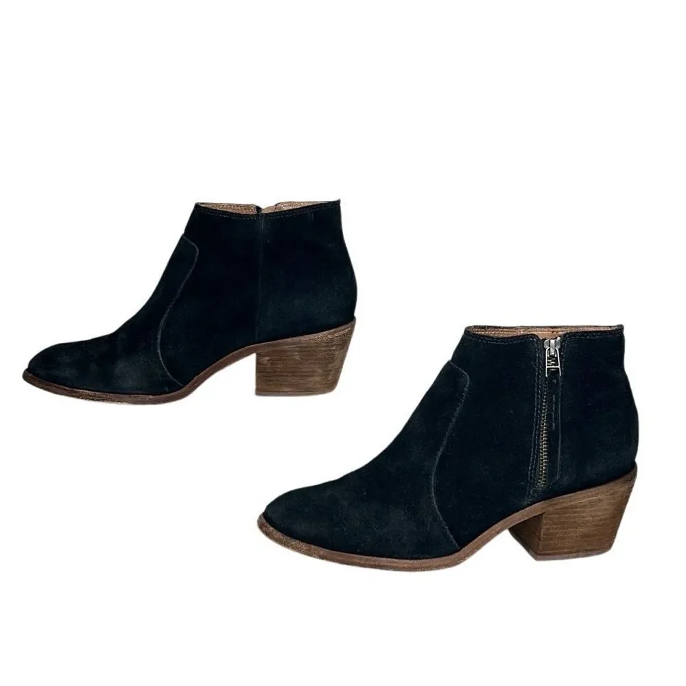 Madewell - “The Janice Boot” Heel Ankle Bootie in Black Suede - Size 10. Black